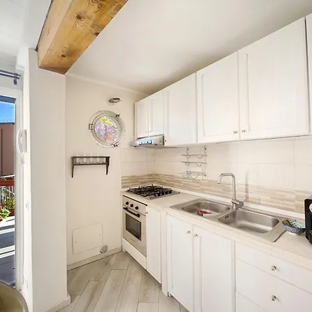 Center * Όλμπια