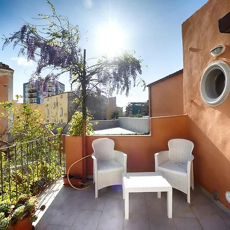 Center * Όλμπια